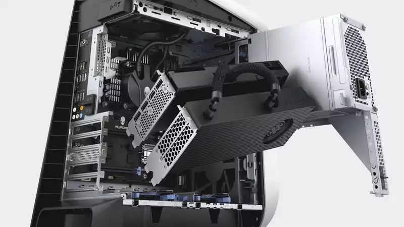 Alienware's New Aurora Gaming PCs Control Nvidia's RTX 3090 and 3080 with Liquid Cooling