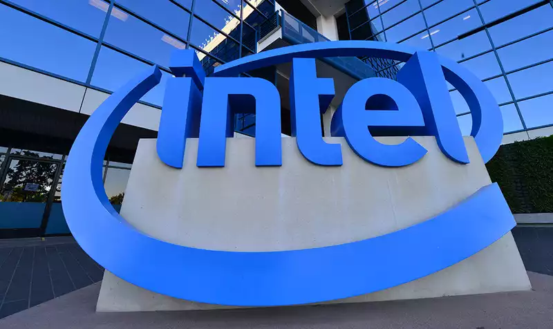 Intel's first 10nm desktop CPU is still a year away.