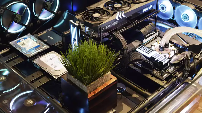 The making of this DIY RTX 4090 glass table sees beauty meet the beast.