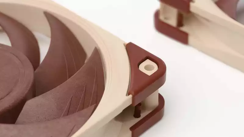 Noctua postpones new 140mm fan for about a year due to "strict quality standards".