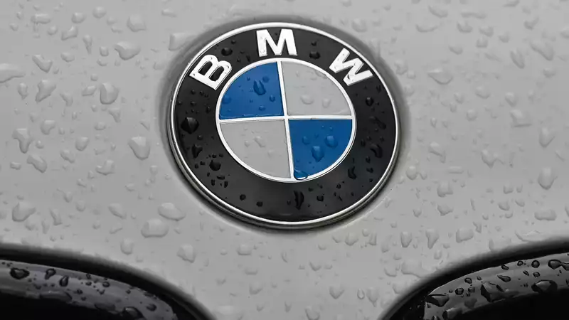 BMW's latest great microtransaction idea: let the video games